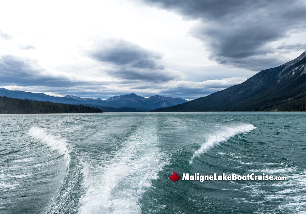 Maligne Lake Boat Cruise Wake