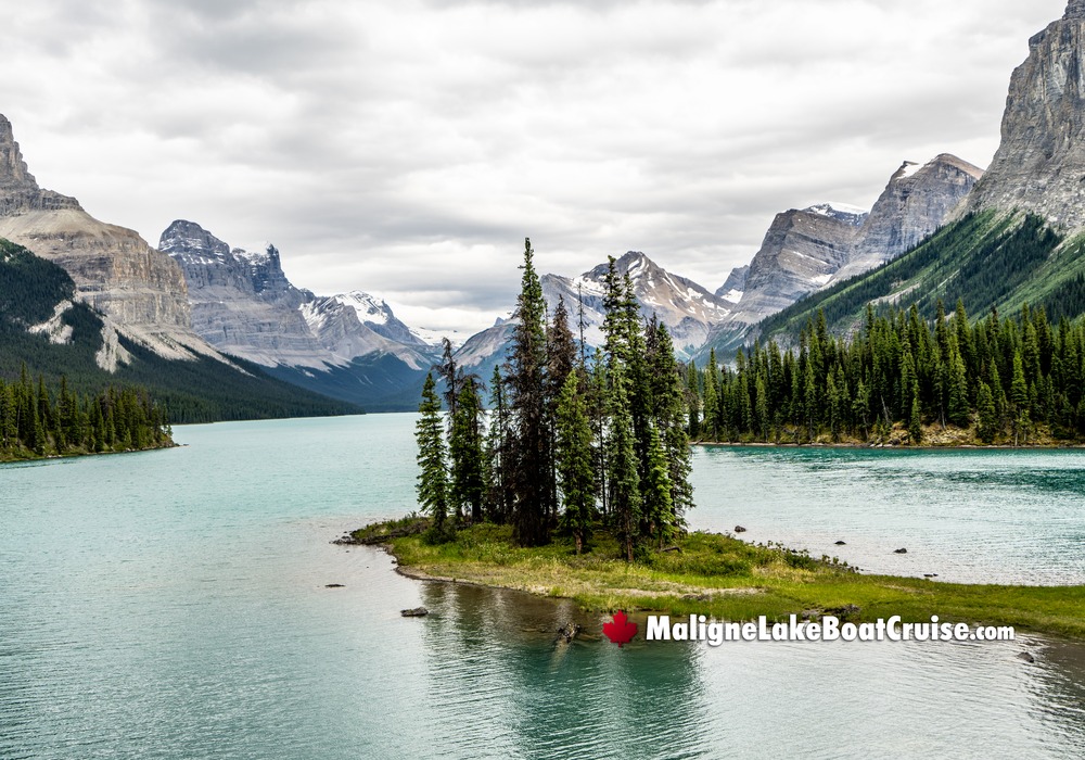 Maligne Lake Spirit Island View