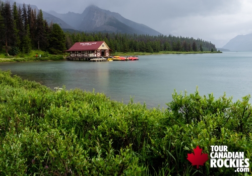 Jasper Maligne Lake Boat House